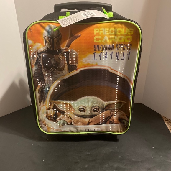 Disney Star Wars Mandalorian baby Yoda kids rolling suitcase carryon zipper NWT